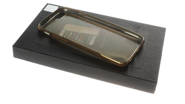 Pokrowiec VIVA MADRID Metalico Flex iPhone 6 / 6S